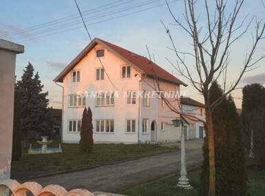 Kuca, Sombor, Lugovo, prodaja, 339m2, 150000e, id889155